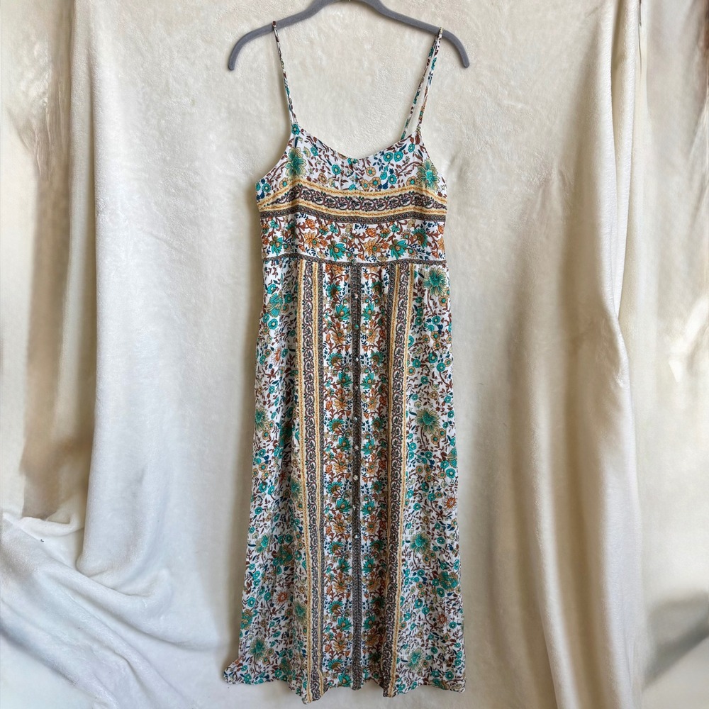 GiGiO USA Sz M White Boho Floral Paisley Maxi Dress Spaghetti Strap Smocked